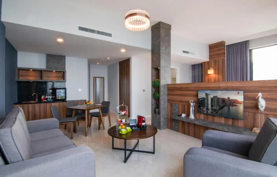 Hompton Hotel by The Beach