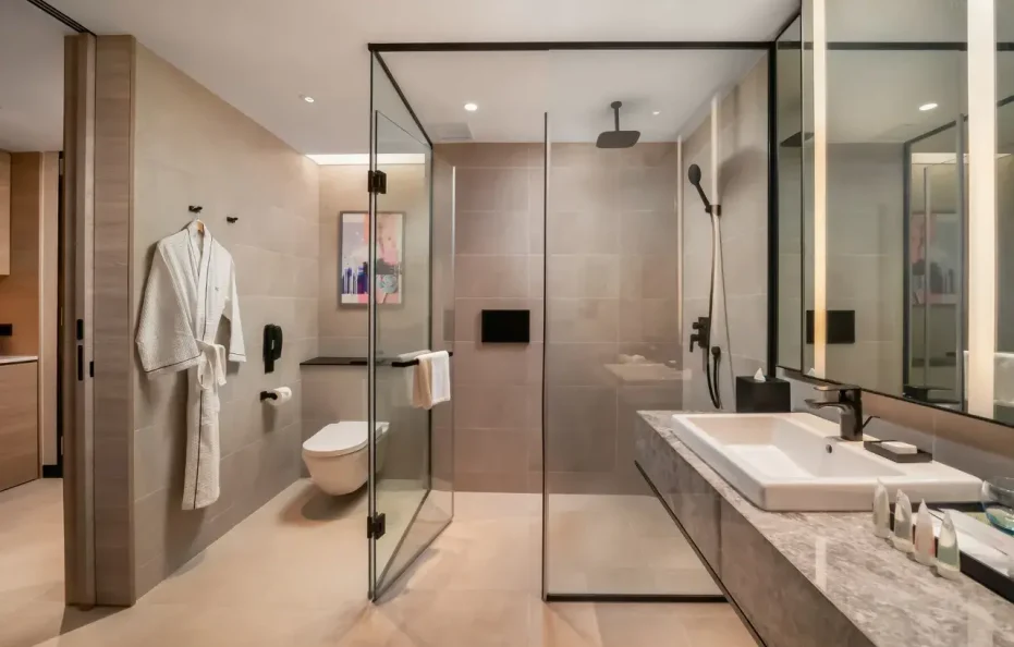 Studio Executive King