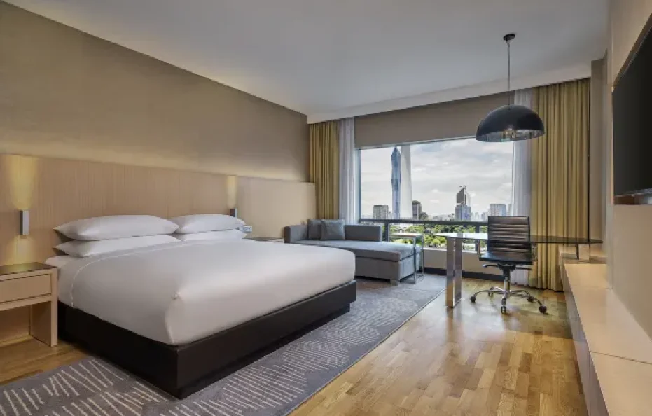 Deluxe, Guest Room, 1 King, Sofa Bed