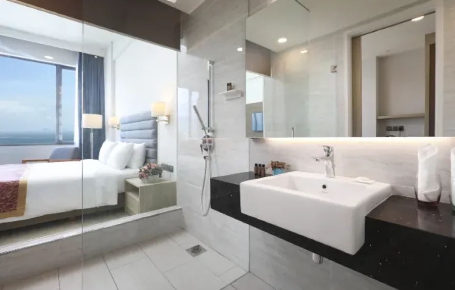 Hompton Hotel by The Beach