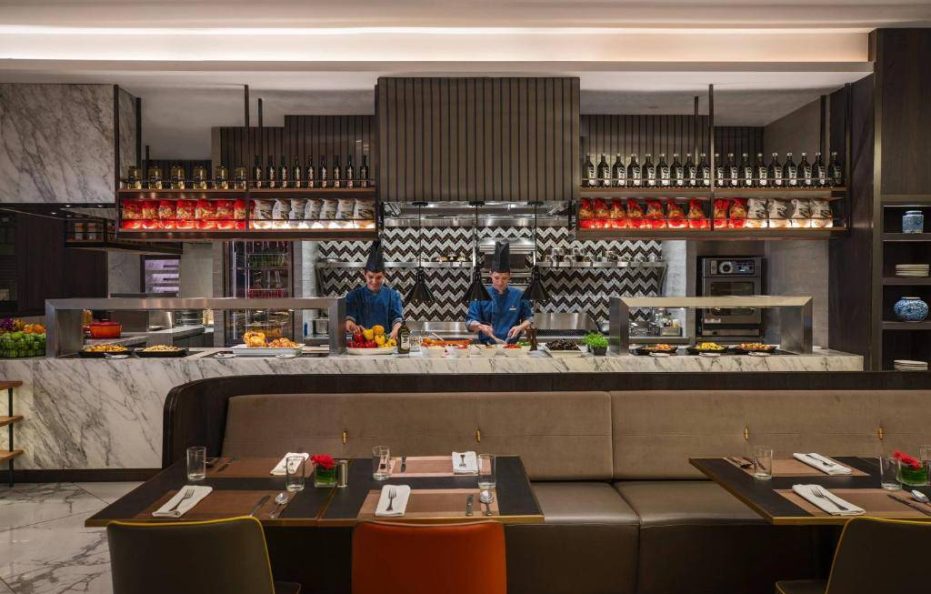 Deluxe, Guest Room, 1 King, Sofa Bed