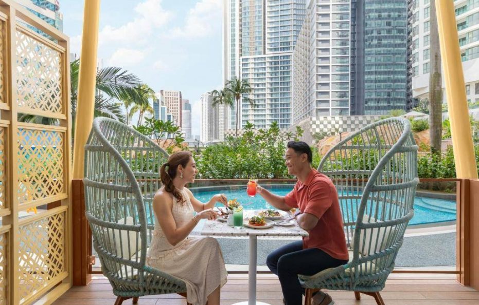 Deluxe, Guest Room, 1 King, Sofa Bed