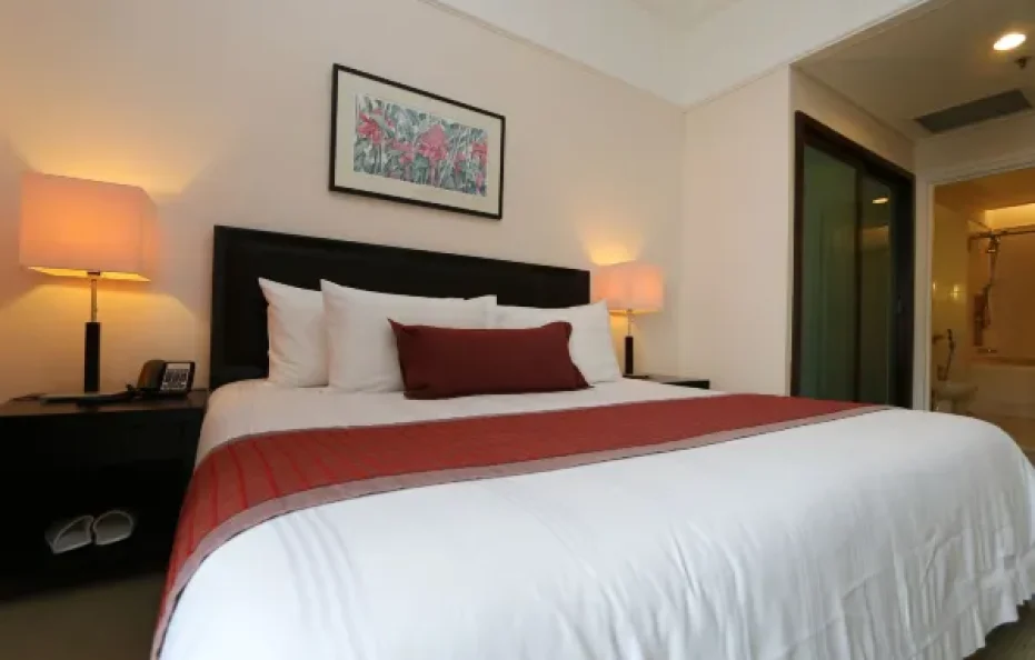 One Bedroom Premier Room