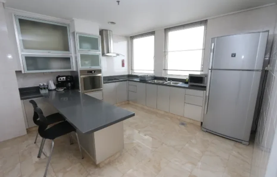 One Bedroom Premier Room