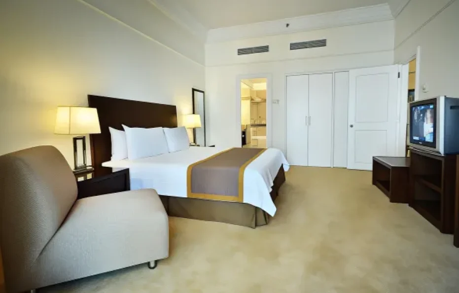 Two Bedroom 1 king bed(1.81m wide) and 2 single beds(1m wide)