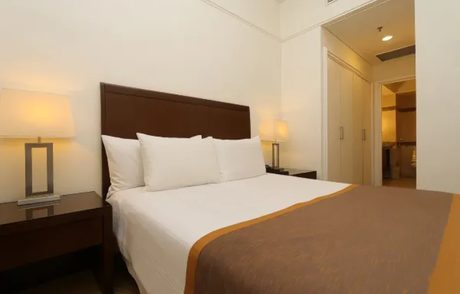 Two Bedroom 1 king bed(1.81m wide) and 2 single beds(1m wide)