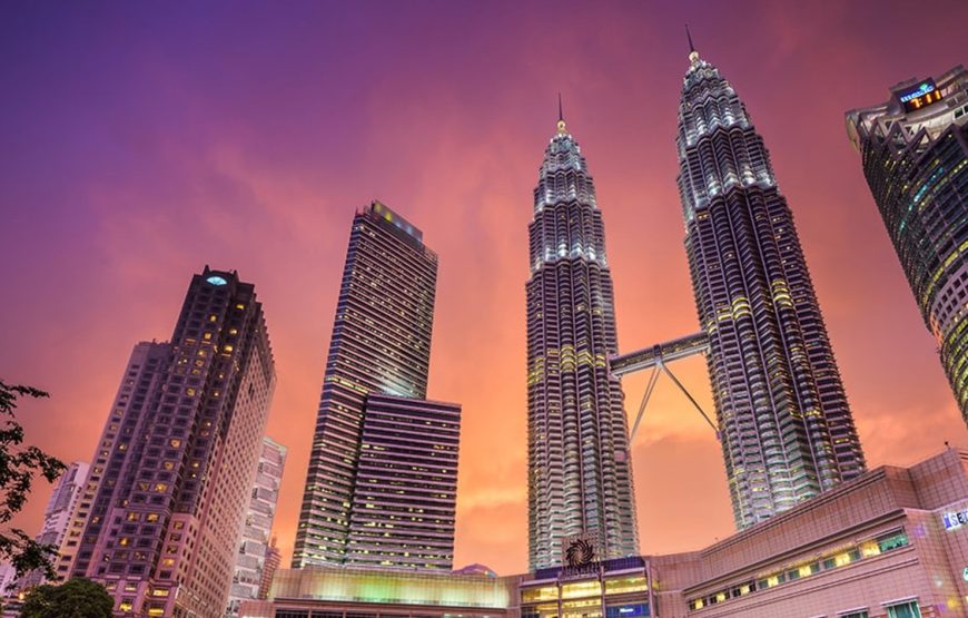 👨‍👩‍👧‍👦 رحلة العمر العائلية في ماليزيا | 12 يوم من المتعة والترفيه